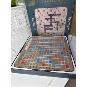 1982 Scrabble Deluxe Turntable Rotating board game Complete Wood Maroon Tiles